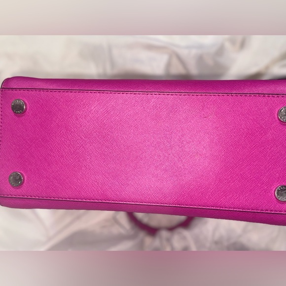 LOWSTART Michael Kors crossbody bag & phone wallet - Picture 12 of 12